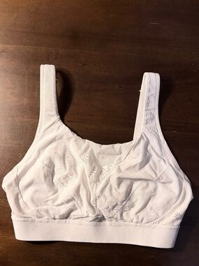 Athleta Invincible Sports Bra